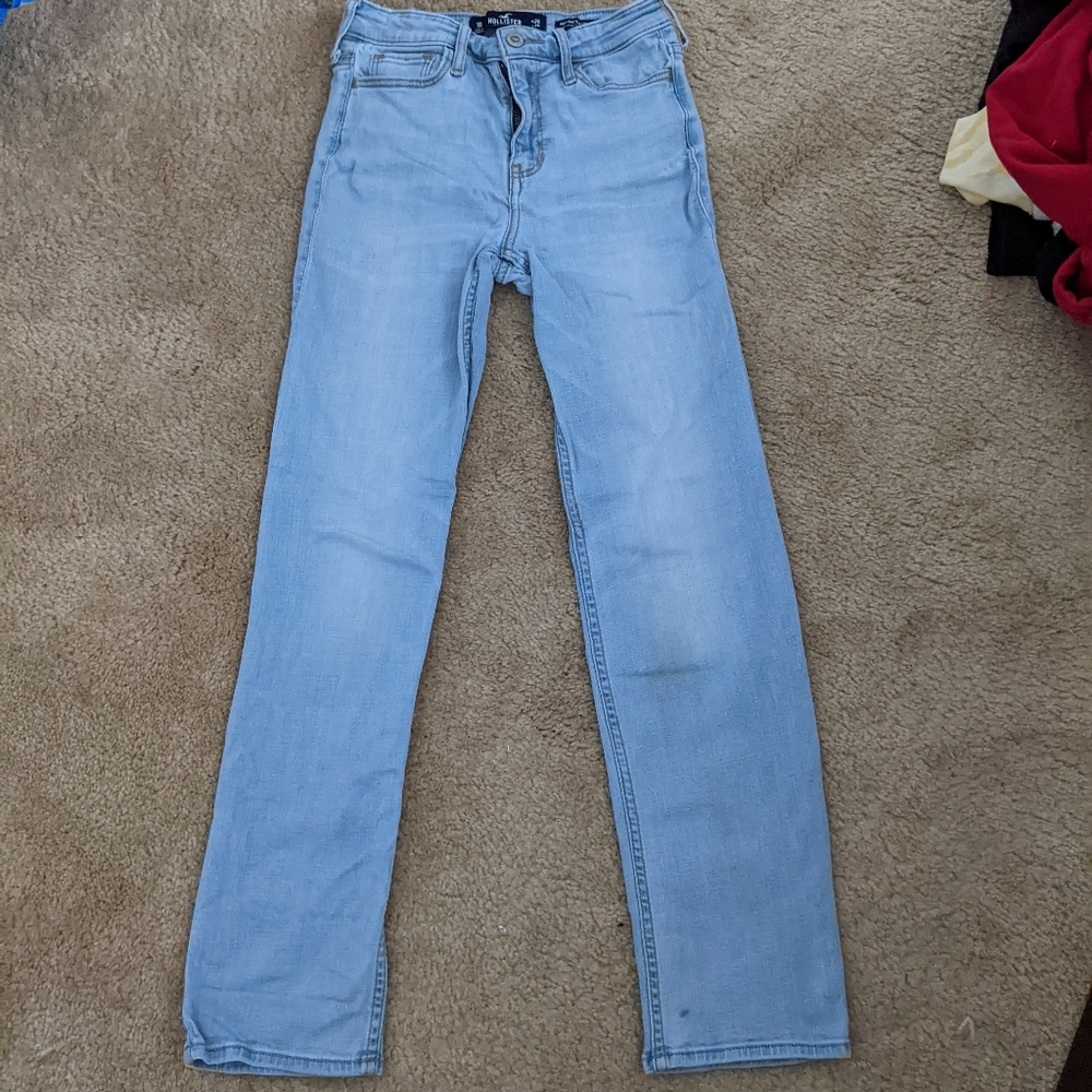Hollister High-Rise Slim Straight Jeans (1R)